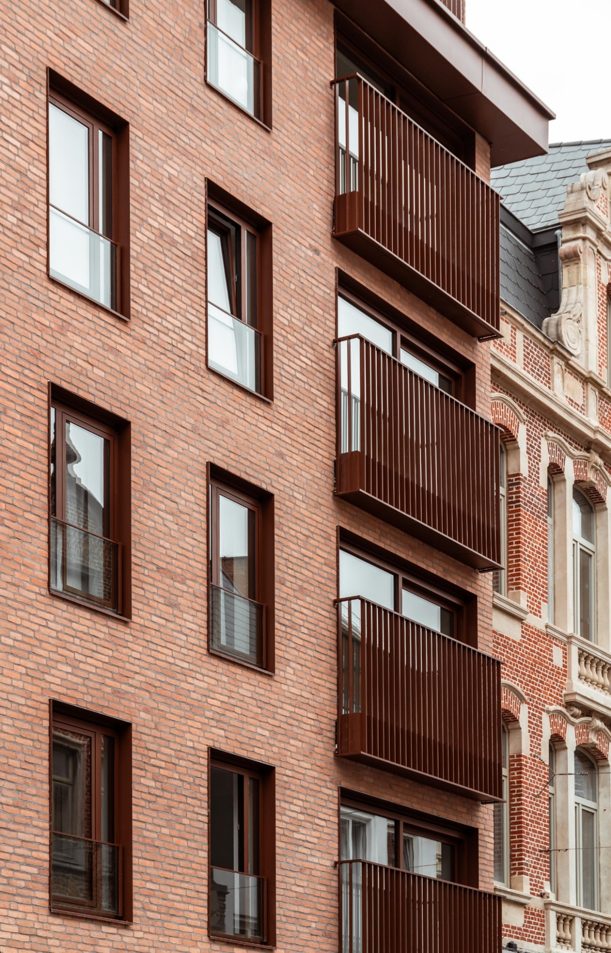 brickZ. Leuven - student residence - thin bricks